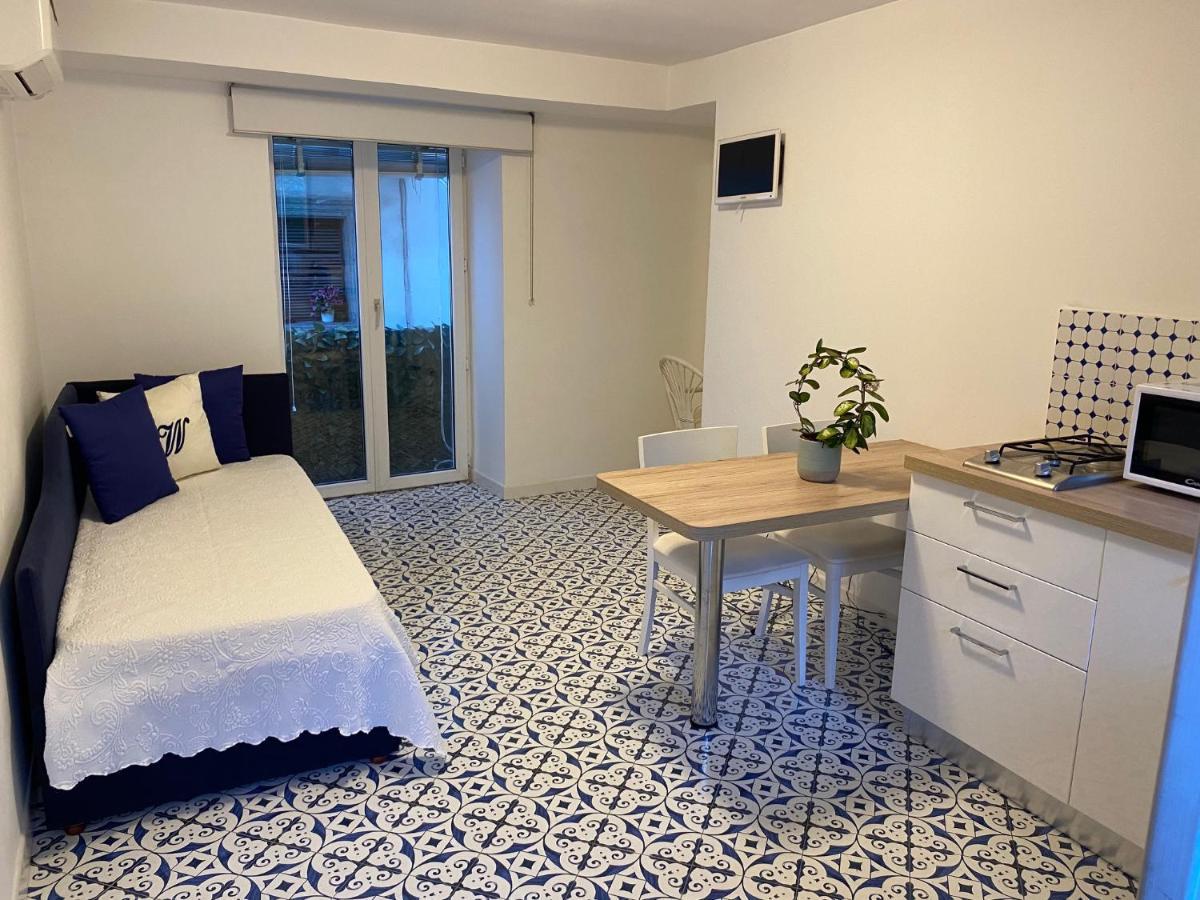 William Apartment Sorrento Exteriör bild