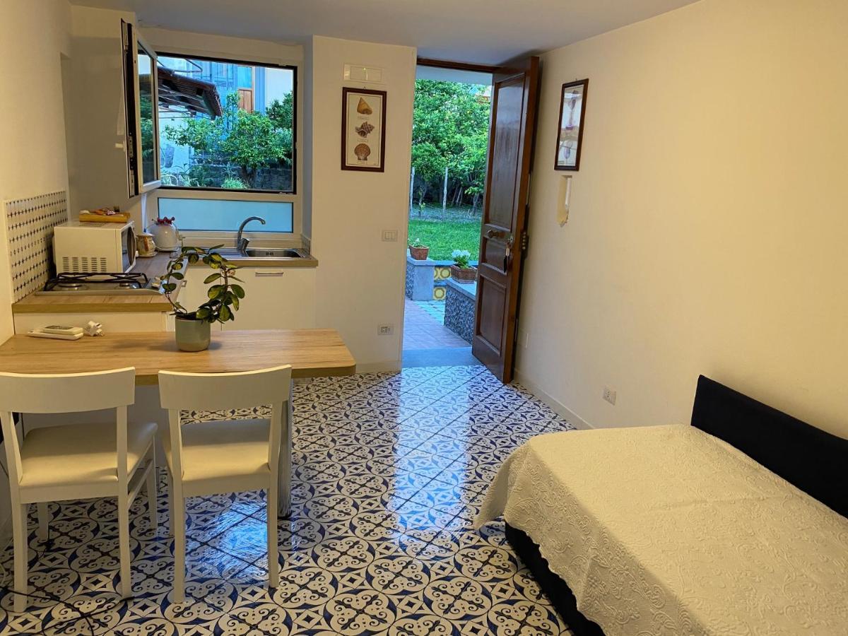 William Apartment Sorrento Exteriör bild
